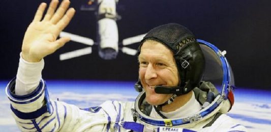 Astronomer Tim Peake returns from the ISS after 186 days in Space