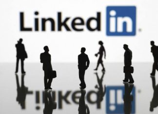 Linkedin's Open Candidates lets people job hunting discretely