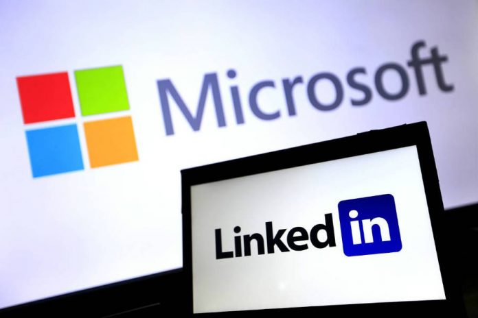 Salesforce asks the EU to probe Microsoft-LinkedIn merger alleging violations to the anti-trust laws.