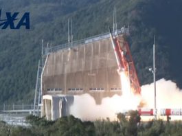 Japan fails to launch its SS-520 mini-rocket into orbit Jaxa-SS-520-40-taking-off