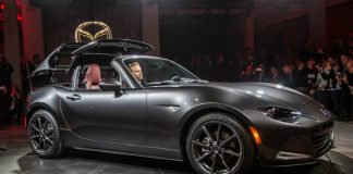 2017 Mazda MX-5 RF removable hardtop