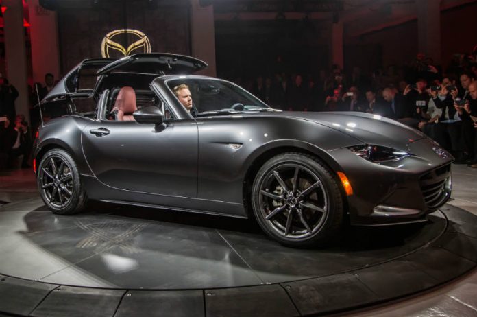 2017 Mazda MX-5 RF removable hardtop