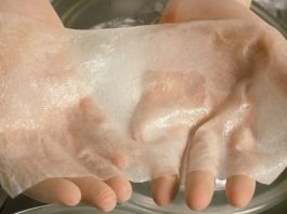 scientists-hands-hold-artificial-skin-825x550