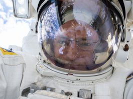 Study: prolonged space flights affect sight and the brain