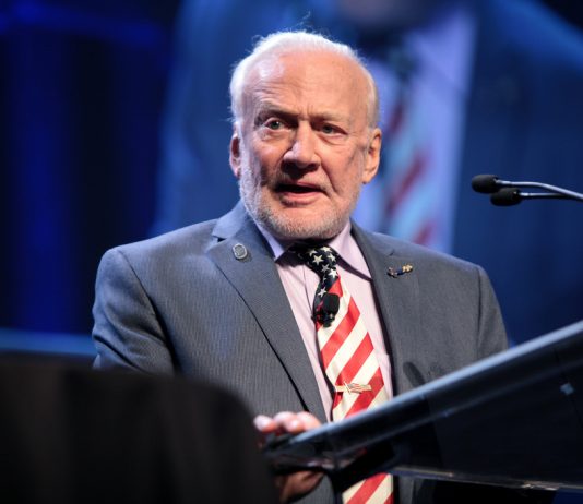 Lie detector test proves Buzz Aldrin saw aliens in space