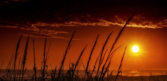 April was 400th consecutive warmer-than-average month on record
