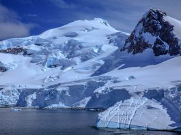 Canyons the size of Manhatthan found underneath Antarctica