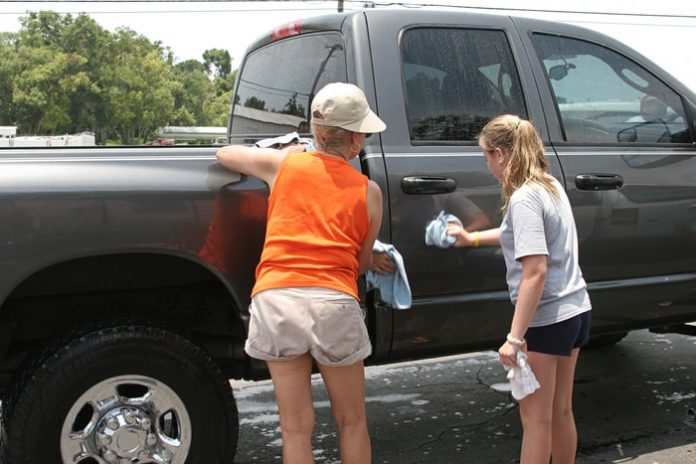 Truck Washing & Maintenance