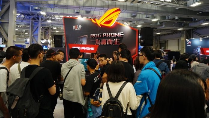 Asus Rog Phone 2 Booth