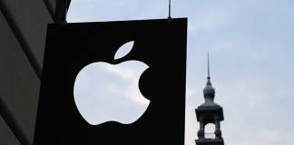 Apple Launches COVID-19 Website and App Using CDC Guidance