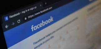 Facebook Launches Video Calls for 50 Users, Increases WhatsApp’s Video Calls to Eight Users