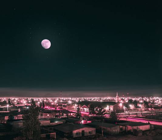 Full Pink Moon to Be Sighted Across the Sky on the Night of Tuesday, April 7 Full Pink Moon to Be Sighted Across the Sky on the Night of Tuesday, April 7