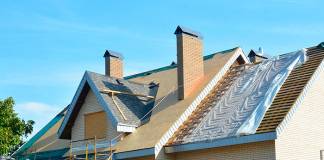 Home Roofing: 7 Warning Signs It's Time to Replace Your Roof