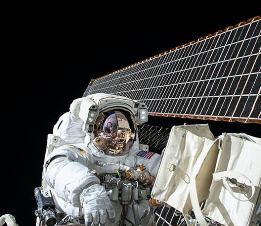 NASA Astronaut Kate Rubins Votes from Space – 250 Miles above Earth – At the ISS NASA Astronaut Kate Rubins Votes from Space – 250 Miles above Earth – At the ISS