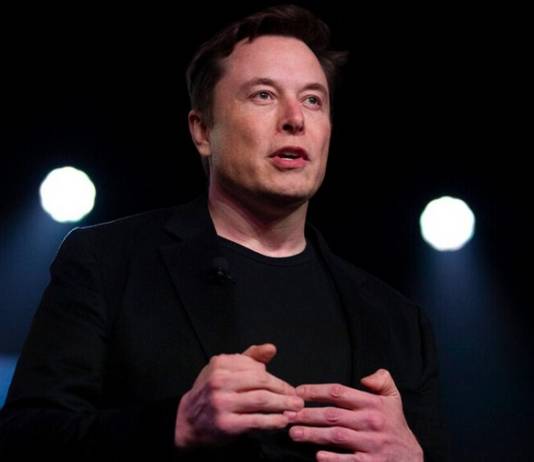 Employees Express Fear and Discontent as Elon Musk Bid to Acquire Twitter Employees Express Fear and Discontent as Elon Musk Bid to Acquire Twitter